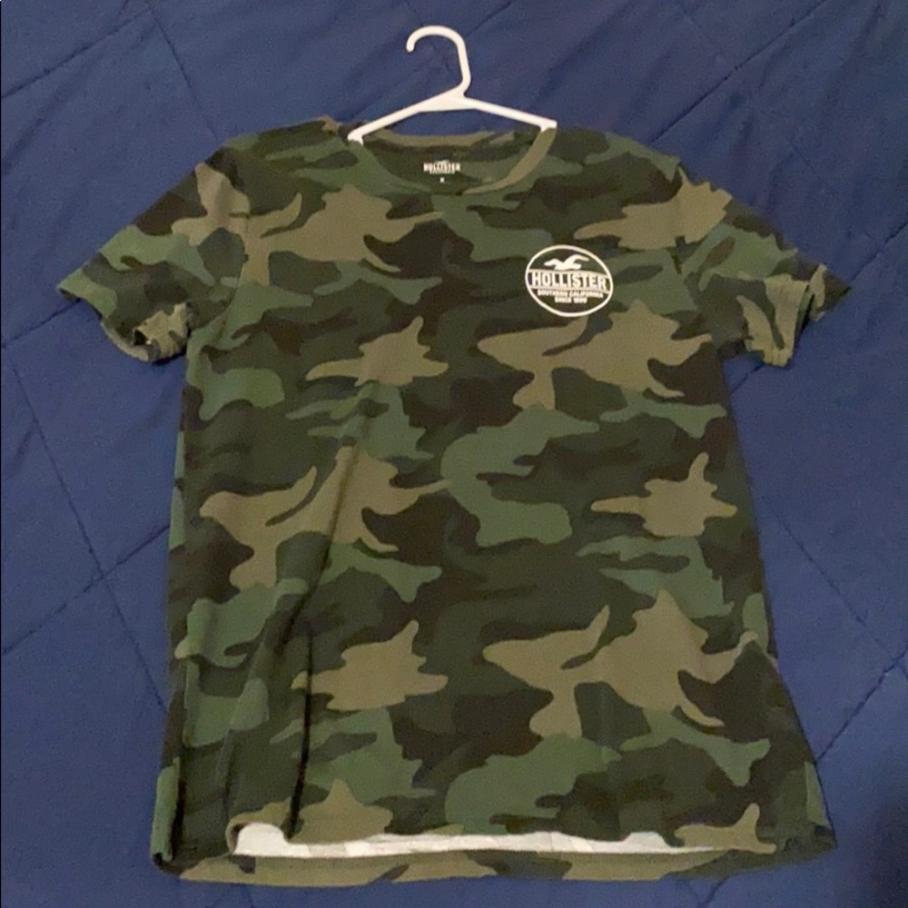 Hollister Camo Tee